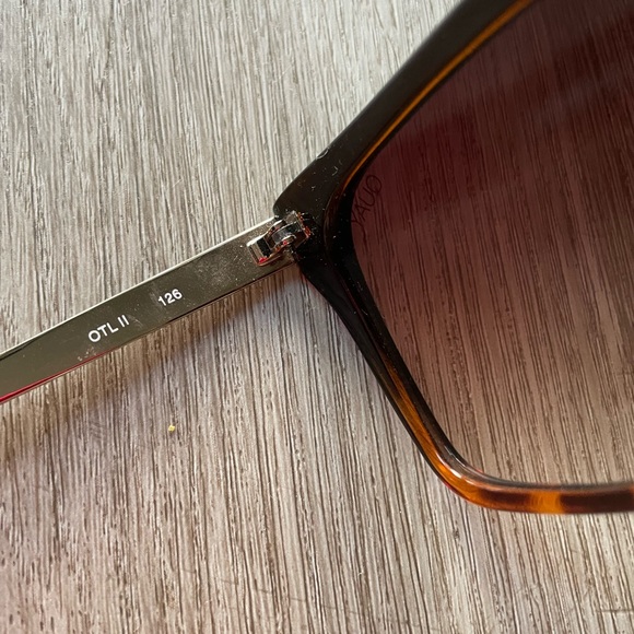 quay australia OTL II brown tortoise oversized shield sunglasses eyewear NEW - Picture 4 of 4